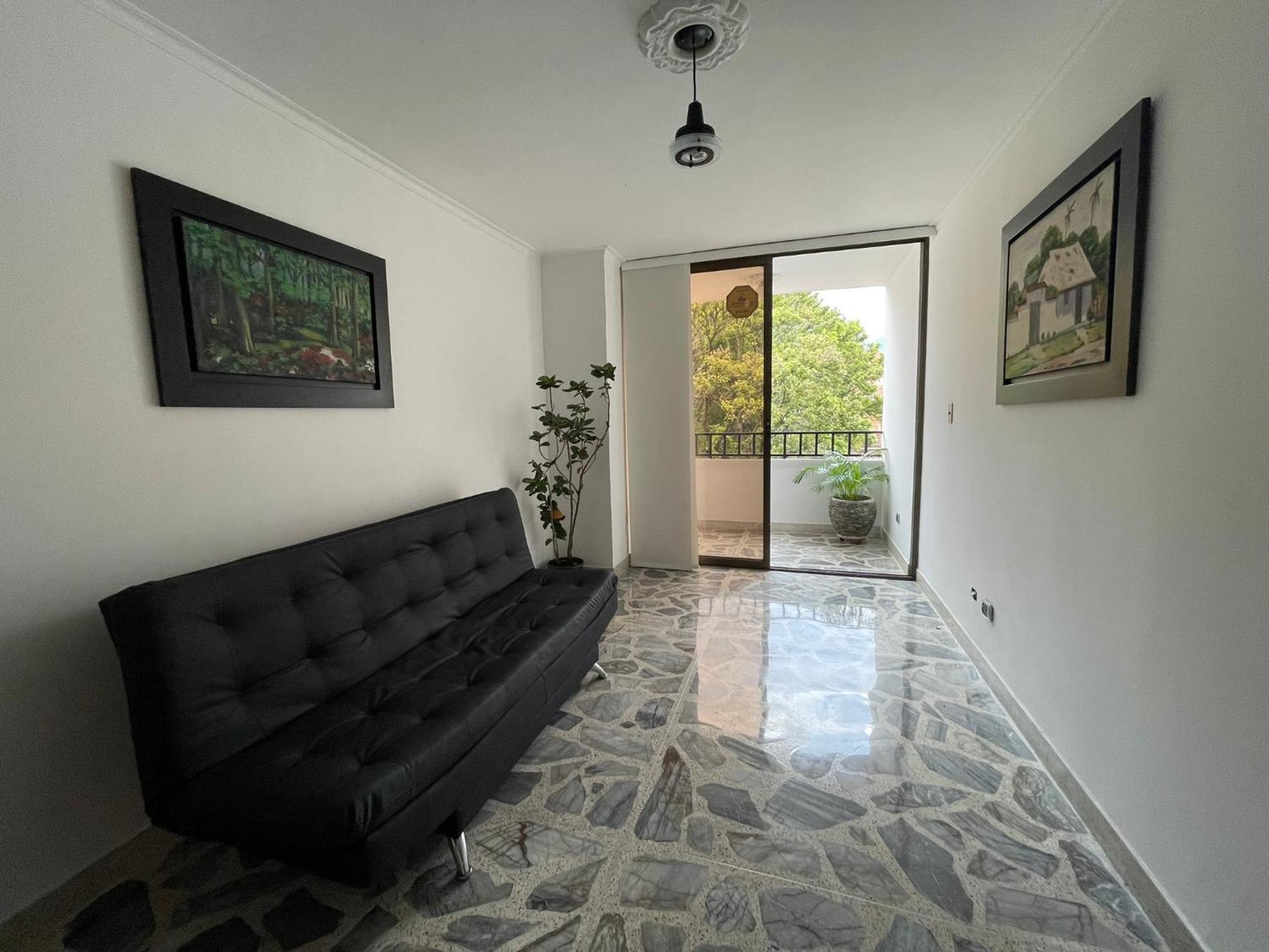 D Casa Hogar, Iluminado Y Tranquilo Con Amenidades Nuevas * Medellin