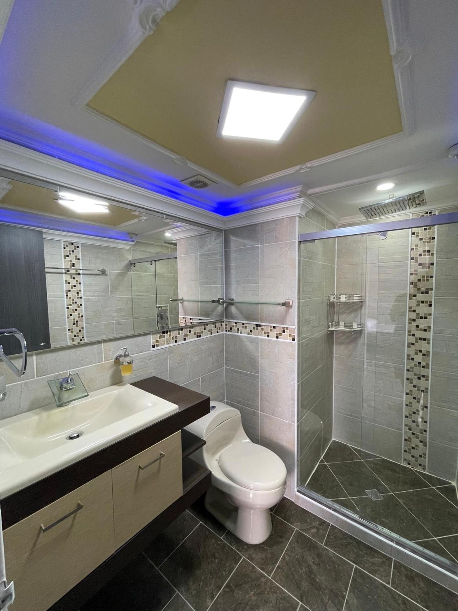 D Casa Hogar, Iluminado Y Tranquilo Con Amenidades Nuevas * Medellin