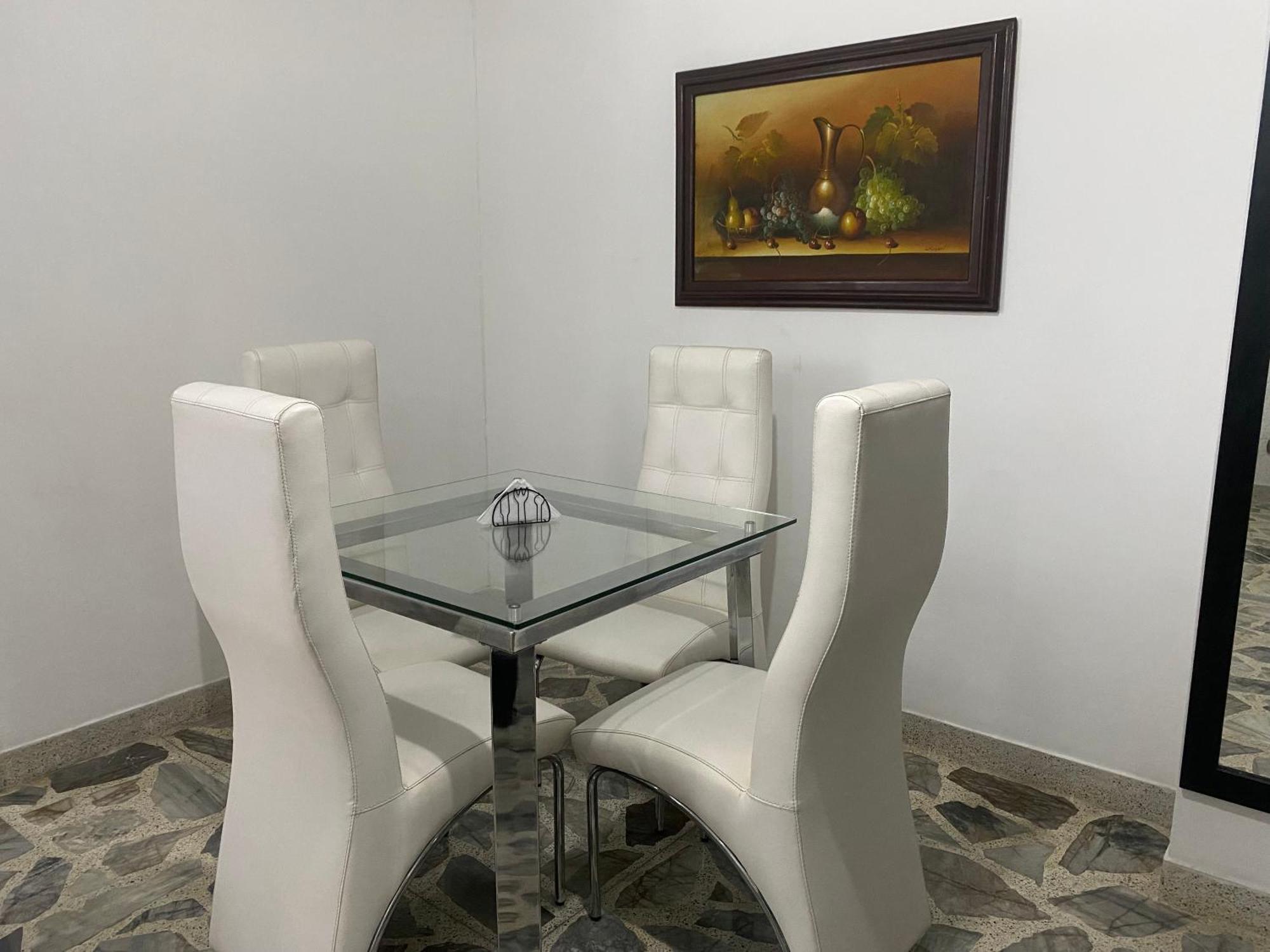 Apartamento D Casa Hogar, Iluminado Y Tranquilo Con Amenidades Nuevas *